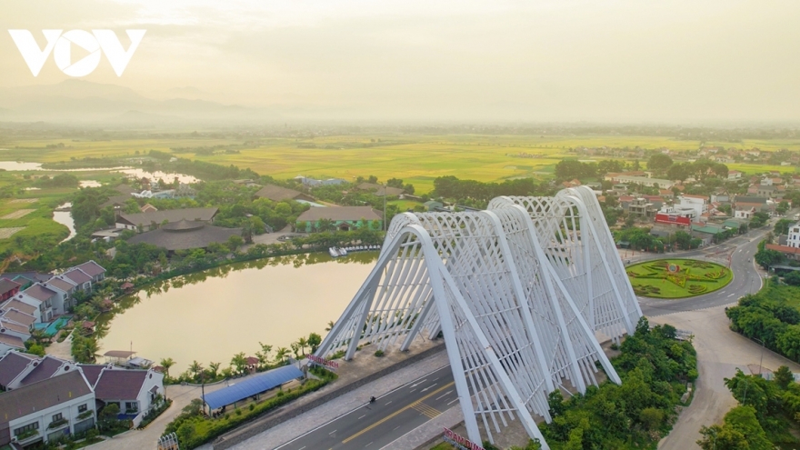 Thành lập thành phố Đông Triều và nhập nhiều xã, phường ở Quảng Ninh